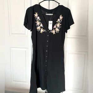 Abercrombie & Fitch floral embroidered black dress in size xs